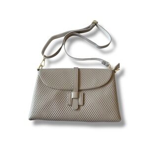 Tesidai Pebbled Faux Leather Gray Crossbody Purse Adjustable Strap Classic EUC